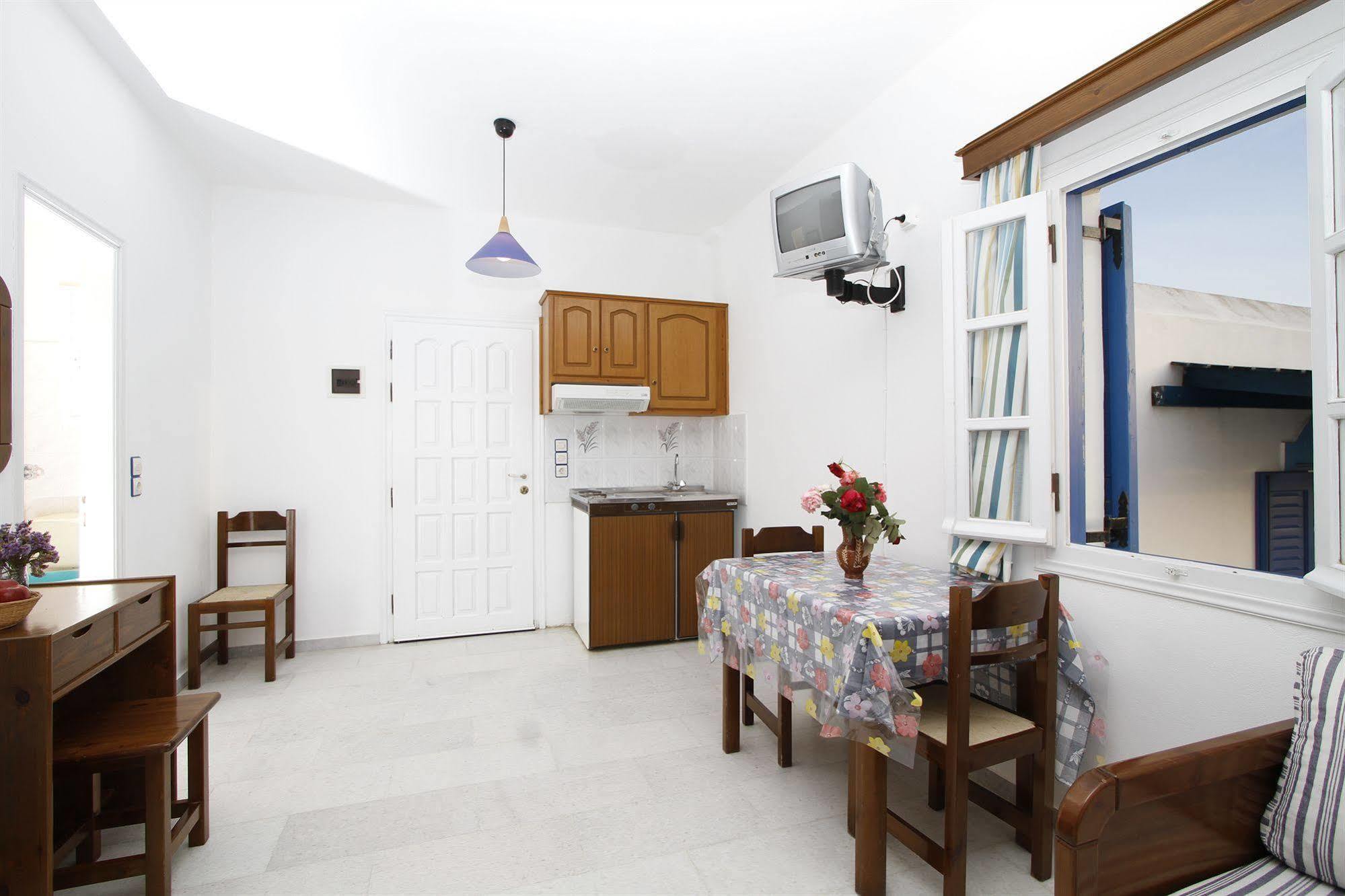 מיקרי ויגלה Oasis Studios מראה חיצוני תמונה